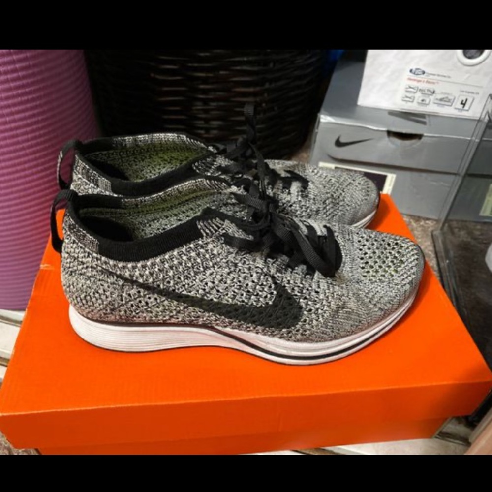 Oreo flynit Nikes